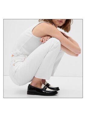NWT GAP Mid Rise Girlfriend Jeans in White Denim
